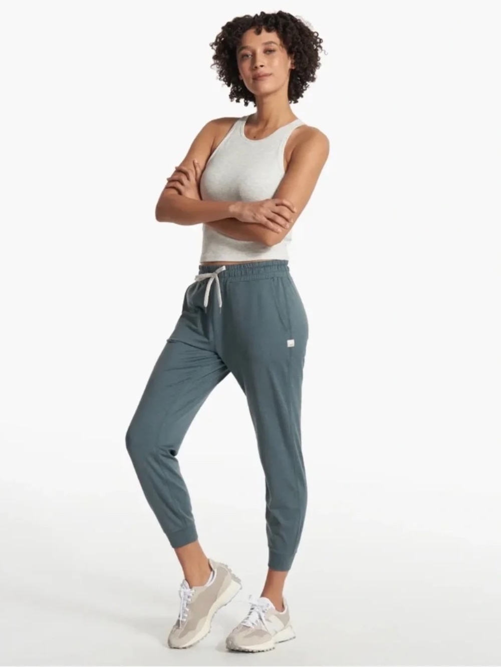 Vuori Performance Joggers in Shade Heather